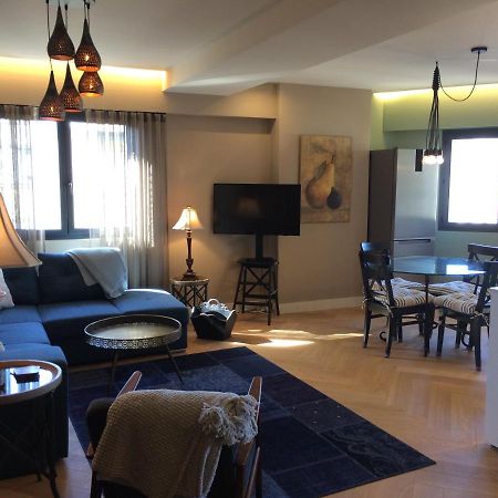 ניס Lovely Refurbished Apartment מראה חיצוני תמונה
