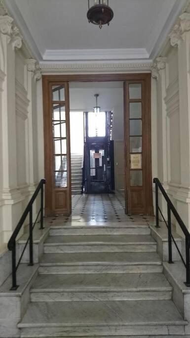 ניס Lovely Refurbished Apartment מראה חיצוני תמונה