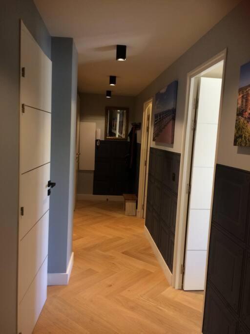 ניס Lovely Refurbished Apartment מראה חיצוני תמונה