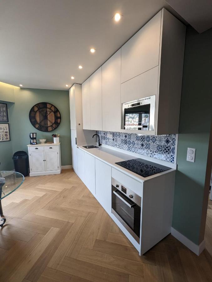 ניס Lovely Refurbished Apartment מראה חיצוני תמונה